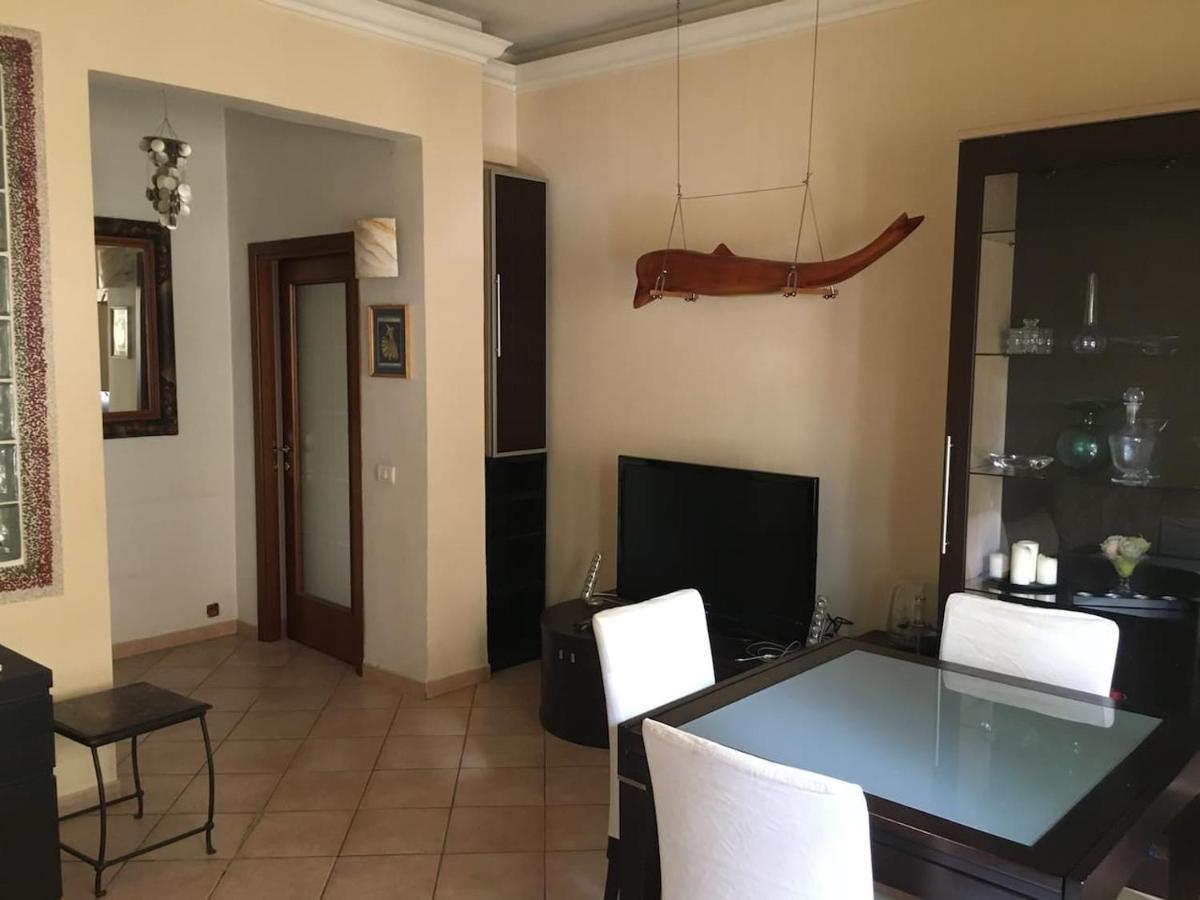 Casa Delfino - Appartamento Centro Storico A Due Passi Dalla Spiaggia & Mare, Porto & Ferrovia Civitavecchia Exterior foto