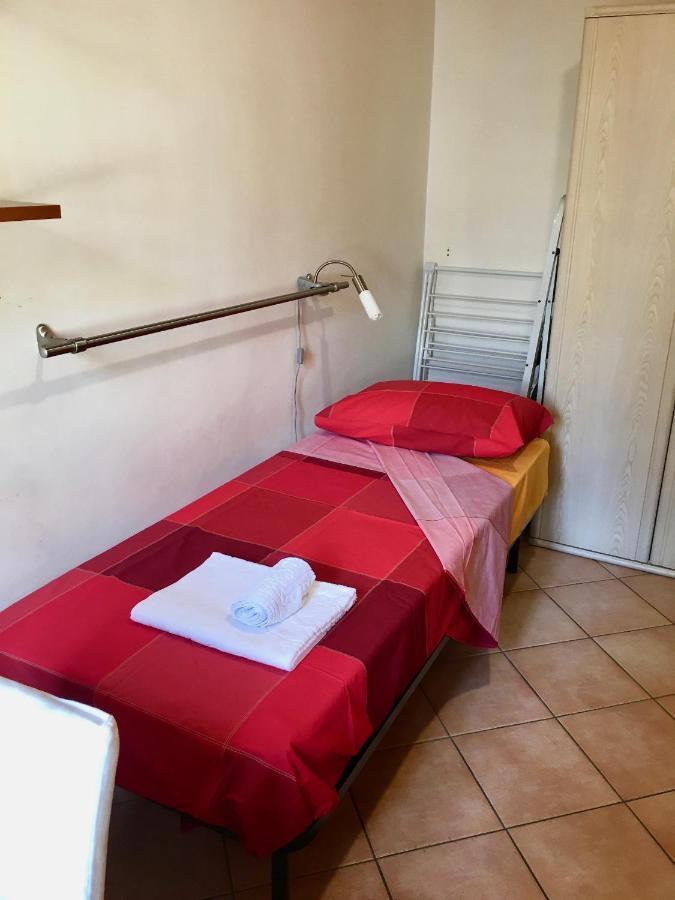 Casa Delfino - Appartamento Centro Storico A Due Passi Dalla Spiaggia & Mare, Porto & Ferrovia Civitavecchia Exterior foto